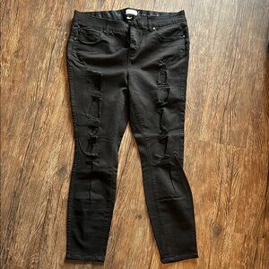 Distressed Black Skinny Jeans